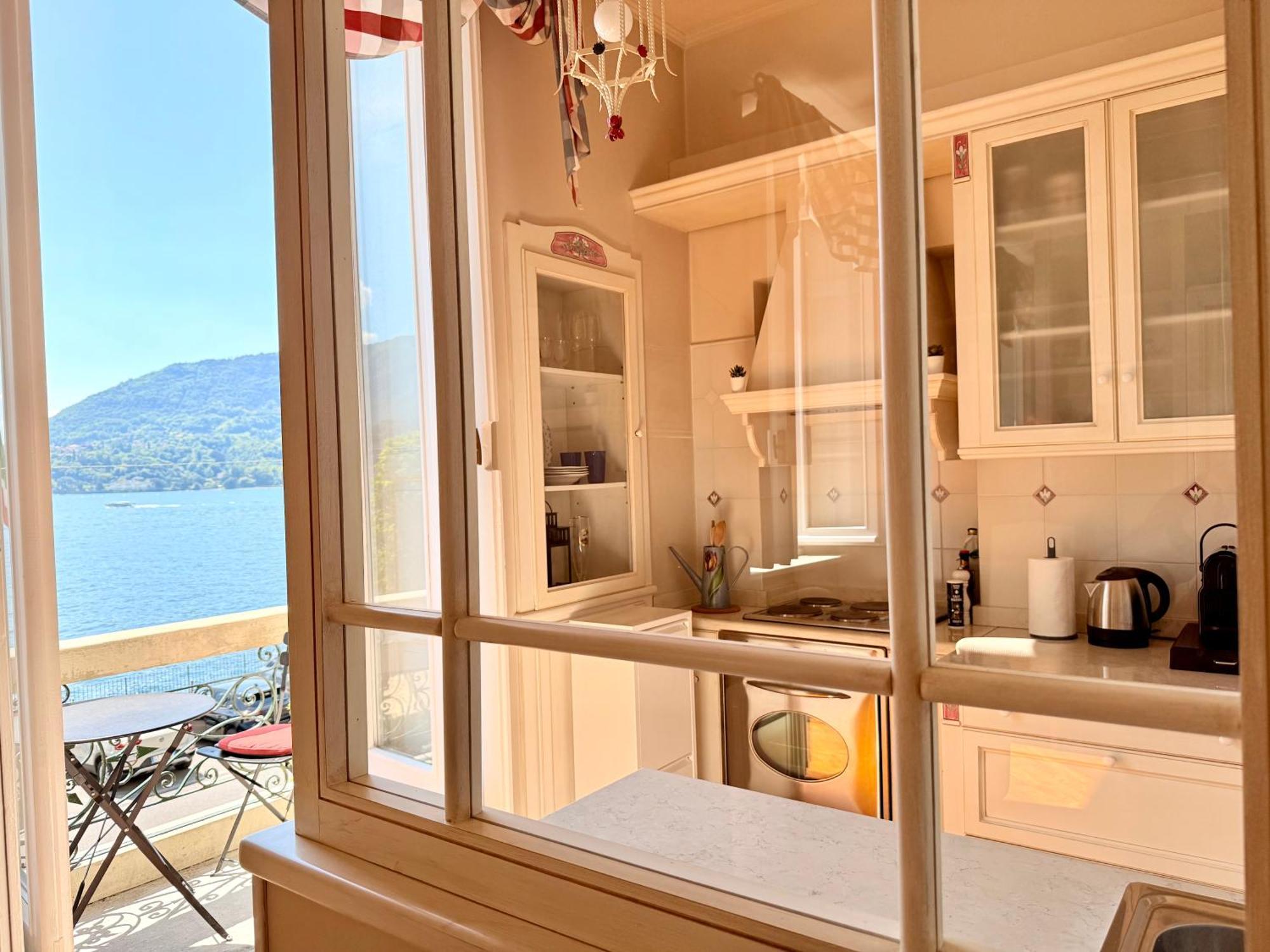 Belle Ile Lake View Suite Cadenabbia Екстериор снимка
